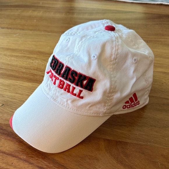ADIDAS University of Nebraska FITMAX 70 Hat Men’s - Picture 2 of 8